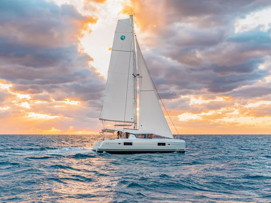 Lagoon 42 - Three Little Birds