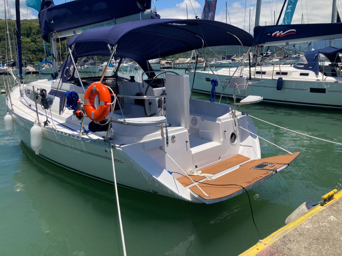 Delta 36 - Damis Jolie